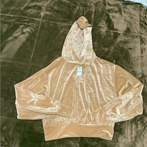 NWT woman’s size medium cropped Velour Express pullover hoodie